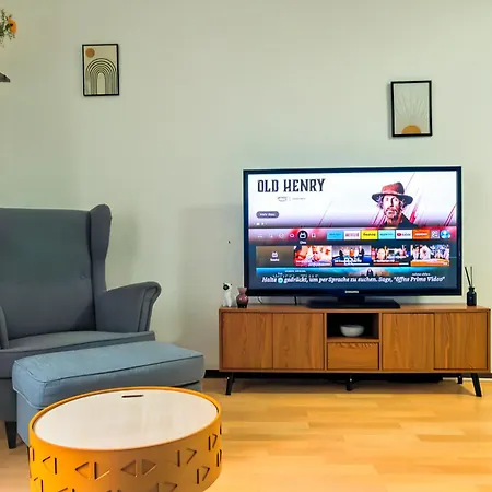 Zentrale Stadtwohnung Mit Kueche - Wifi I Centre With Kitchen * 乌尔姆