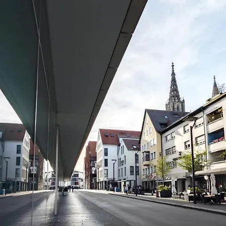 公寓 Zentrale Stadtwohnung Mit Kueche - Wifi I Centre With Kitchen 乌尔姆